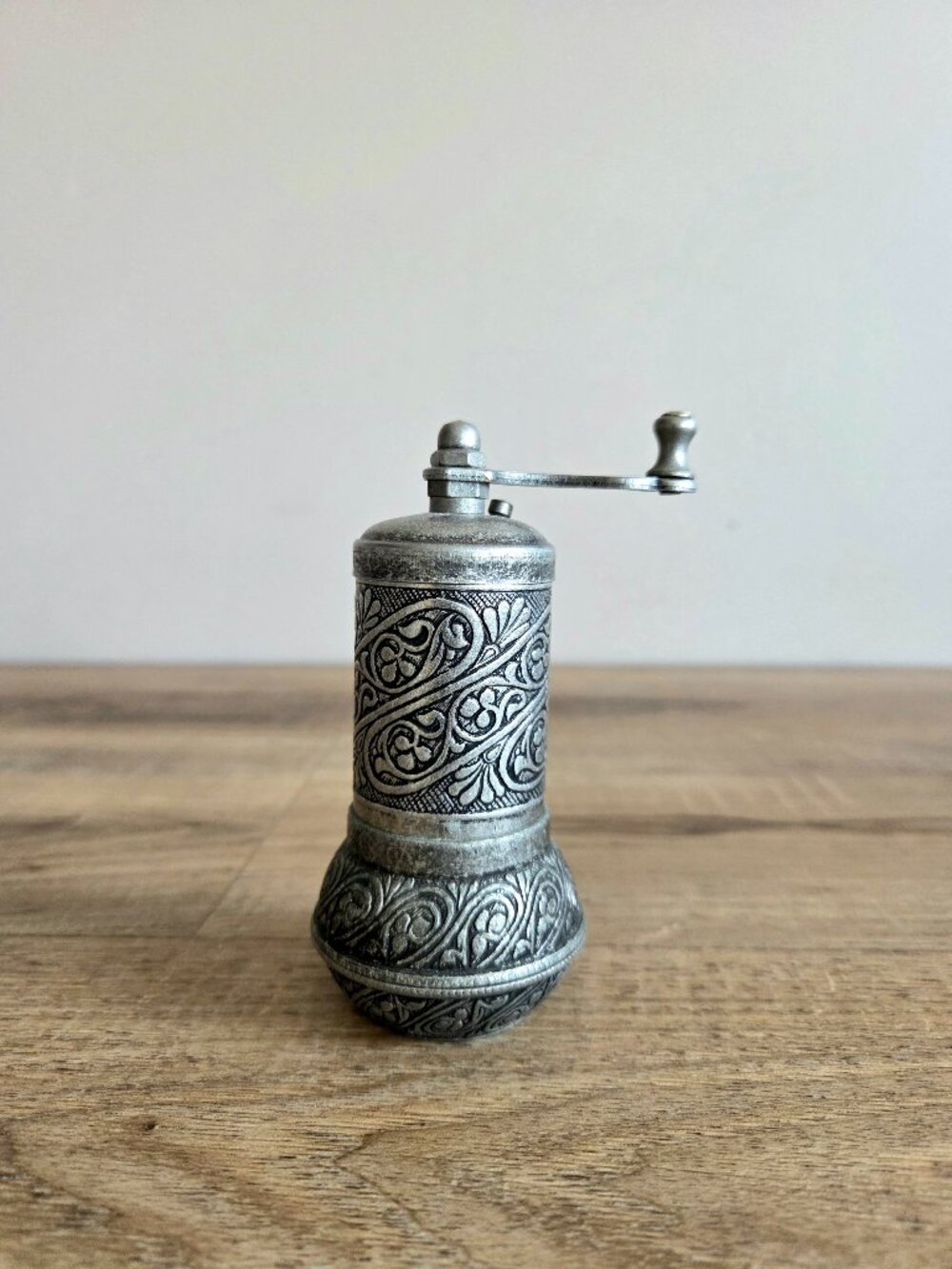 Turkish Pepper Mill Grinder